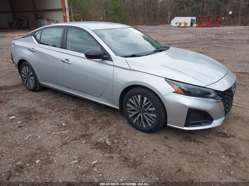 2024 Nissan Altima Sv Fwd