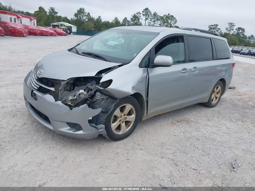 2016 Toyota Sienna Le 8 Passenger