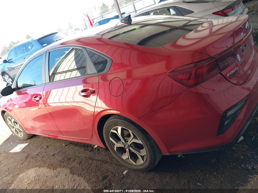 2021 Kia Forte Lxs VIN: 3KPF24AD3ME337921 Lot: 44130371