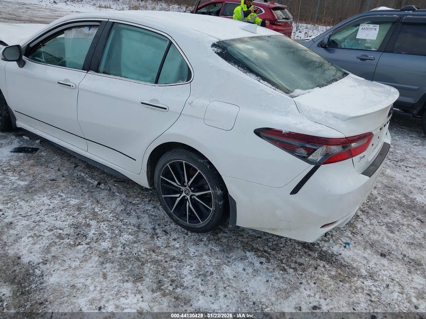 2022 Toyota Camry Se