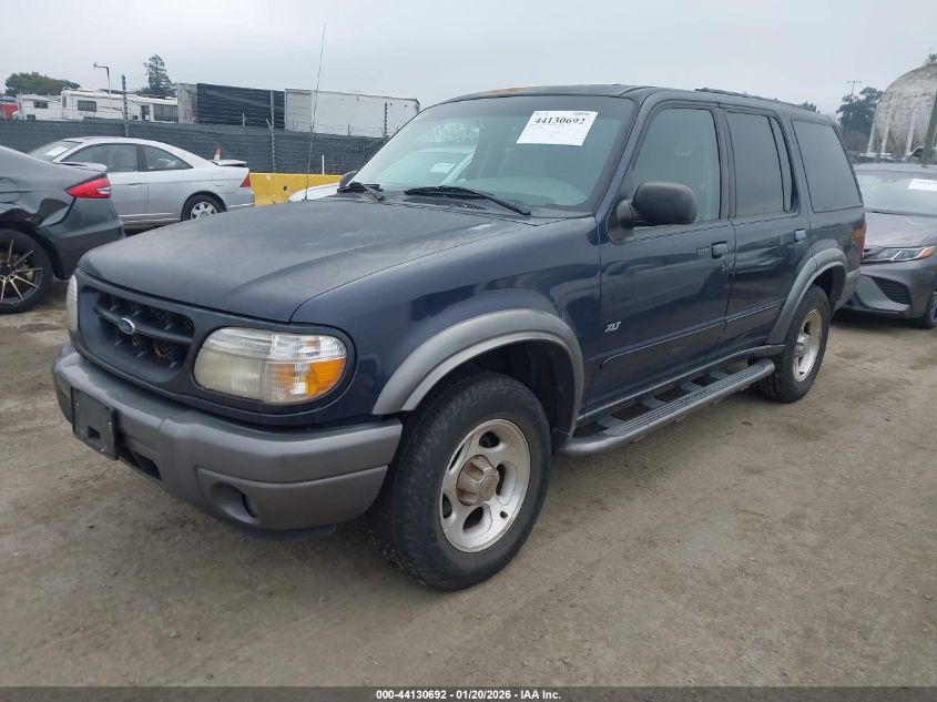 2000 Ford Explorer Xlt