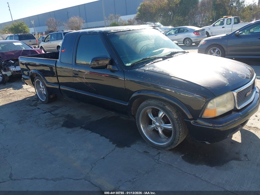 GMC SONOMA 2002. Lot# 44130755. VIN 1GTCS19W228193213. Photo 1