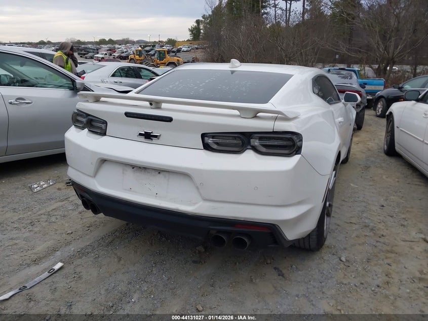 2019 CHEVROLET CAMARO auction photo 4