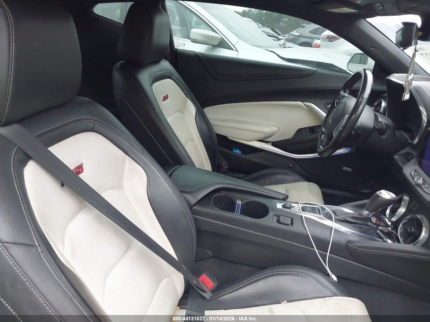 2019 CHEVROLET CAMARO auction photo 5