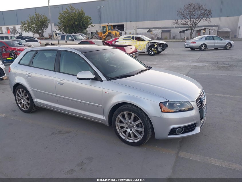 WAUKEAFMXDA025656 AUDI A3 Photo 1