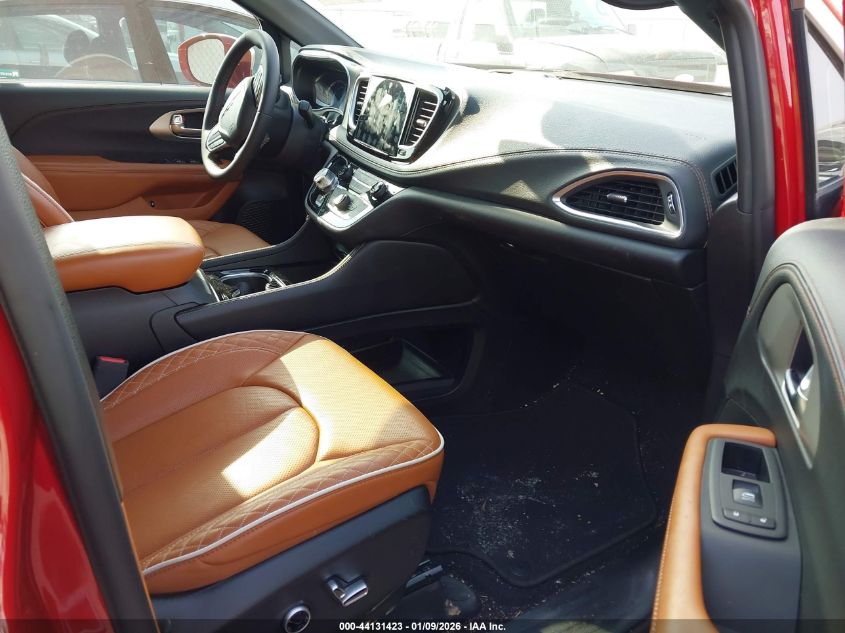 2024 Chrysler Pacifica - 2C4RC1N75RR188544