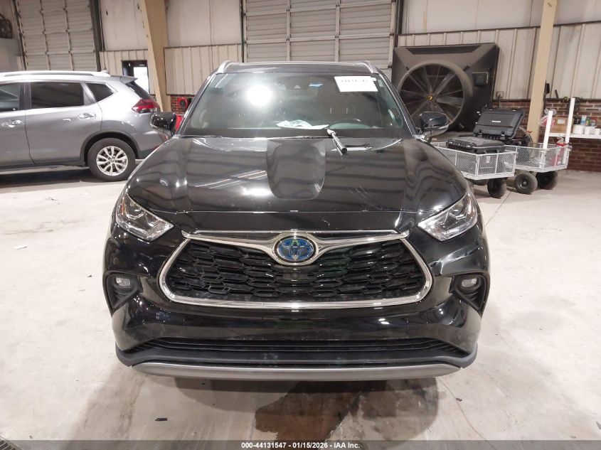 2021 Toyota Highlander Hybrid Platinum VIN: 5TDFARAH0MS004908 Lot: 44131547