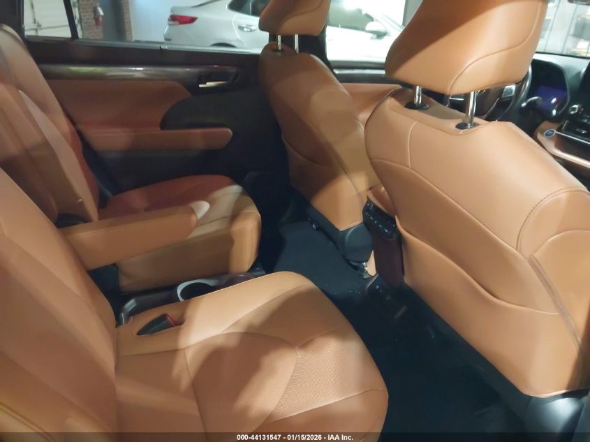 2021 Toyota Highlander Hybrid Platinum VIN: 5TDFARAH0MS004908 Lot: 44131547