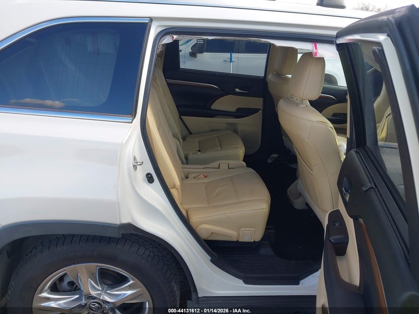 VIN 5TDYZRFH3JS249014 2018 TOYOTA HIGHLANDER LIMITED