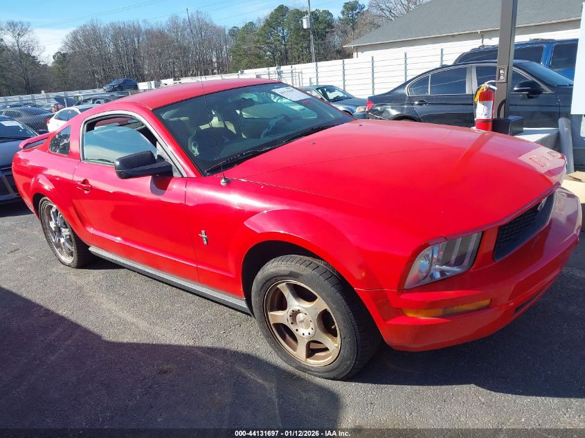 2007 Ford Mustang V6 Deluxe/V6 Premium