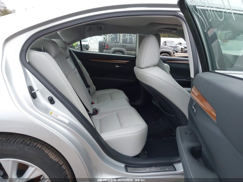 2013 LEXUS ES 300H auction photo 8
