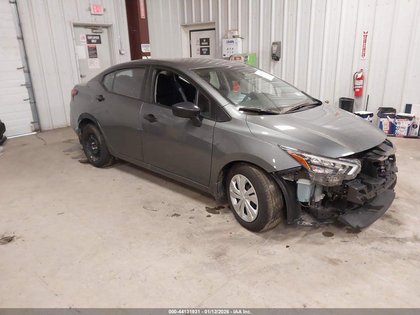 2025 Nissan Versa 1.6 S