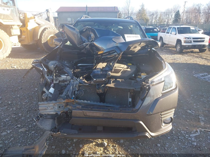 2023 Subaru Forester Premium VIN: JF2SKADC1PH523084 Lot: 44131989