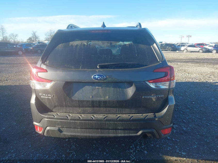 2023 Subaru Forester Premium VIN: JF2SKADC1PH523084 Lot: 44131989