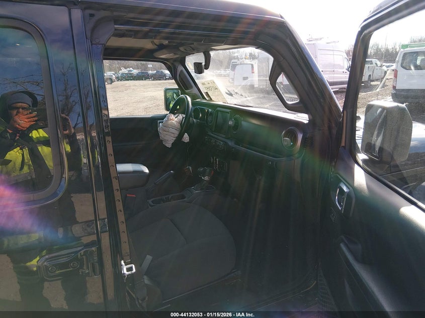 2022 Jeep Gladiator Sport S 4X4