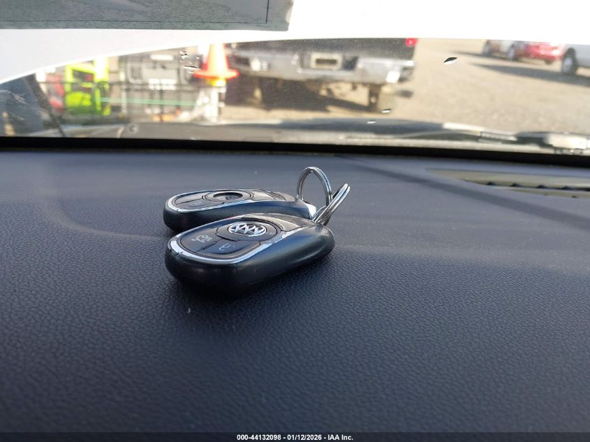 2018 Buick Lacrosse Essence VIN: 1G4ZP5SZ3JU135460 Lot: 44132098