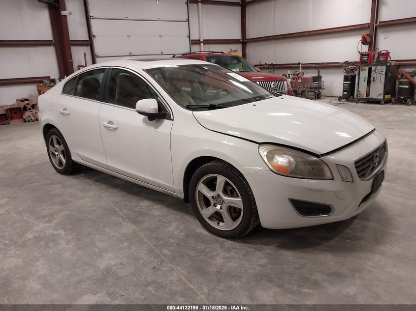 2013 Volvo S60 T5/T5 Platinum/T5 Premier/T5 Premier Plus