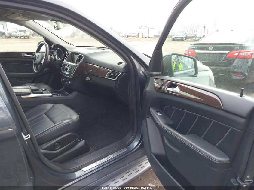 2015 MERCEDES-BENZ GL 450 auction photo 5