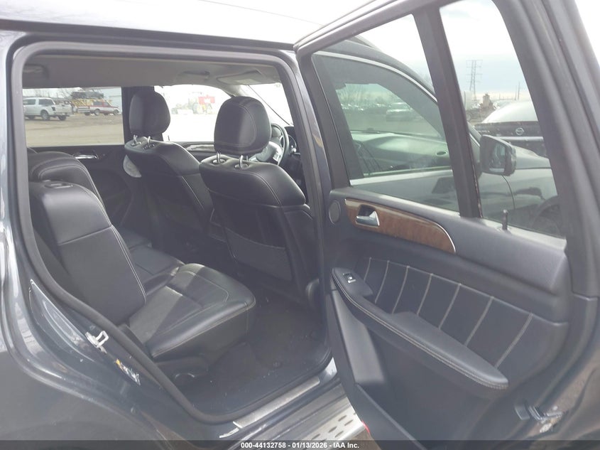 2015 MERCEDES-BENZ GL 450 auction photo 8