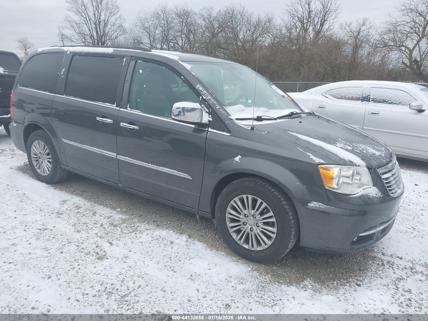 2016 Chrysler Town & Country Touring-L Anniversary Edition