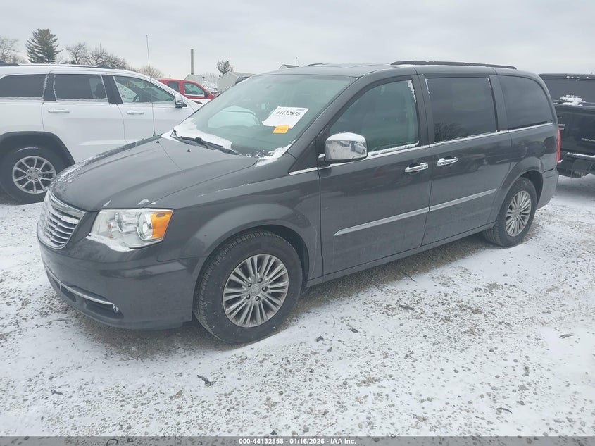 2016 Chrysler Town & Country Touring-L Anniversary Edition