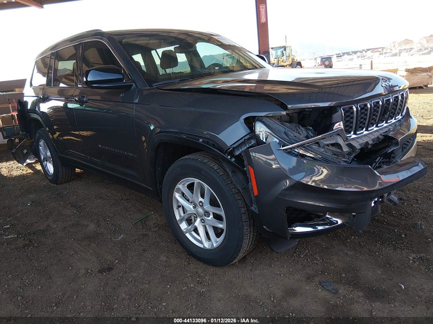 2023 Jeep Grand Cherokee L Laredo 4X2