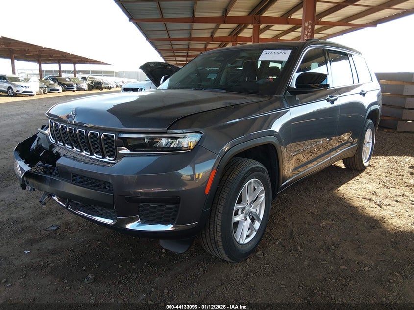 2023 Jeep Grand Cherokee L Laredo 4X2