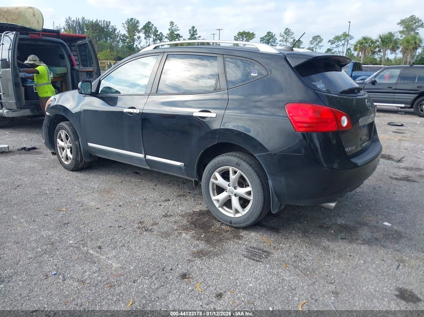 2011 Nissan Rogue Sv