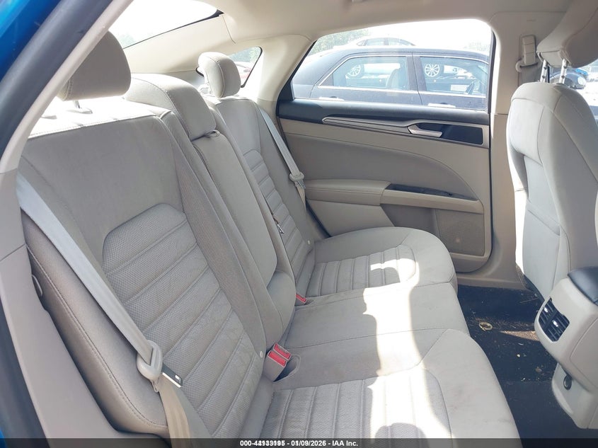 2019 FORD FUSION auction photo 8