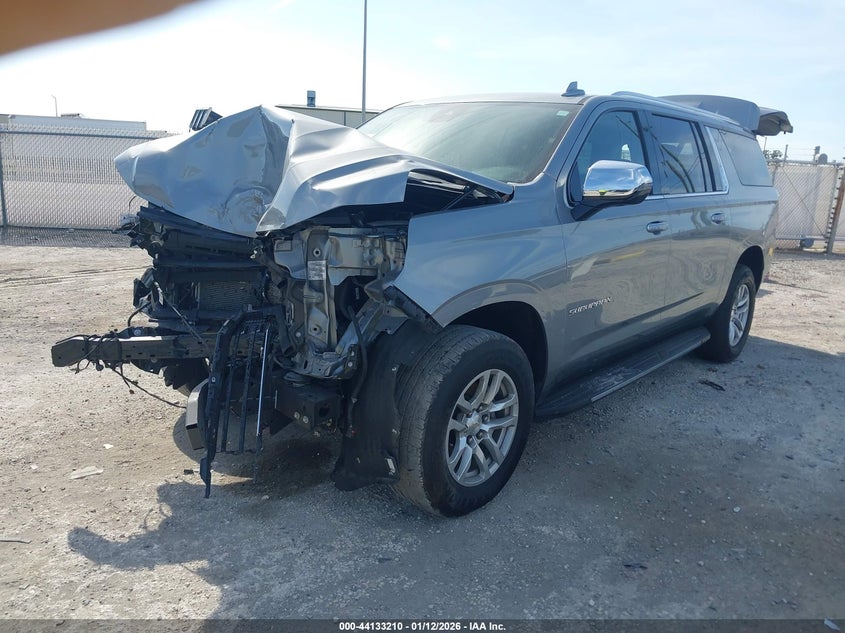 2023 Chevrolet Suburban 4Wd Premier