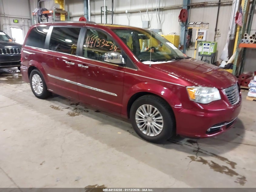 2012 Chrysler Town & Country Limited
