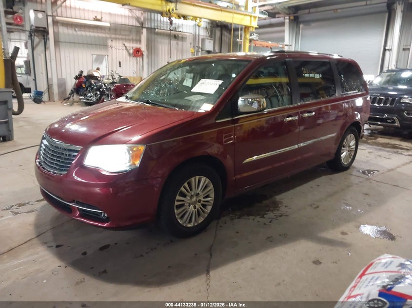 2012 Chrysler Town & Country Limited
