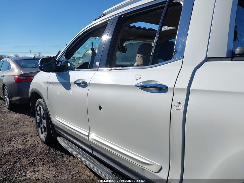 2019 Honda Ridgeline Rtl-E VIN: 5FPYK3F75KB003135 Lot: 44133378