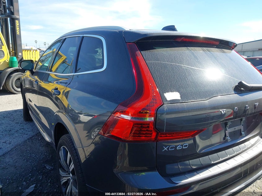 2022 Volvo Xc60 B5 Inscription