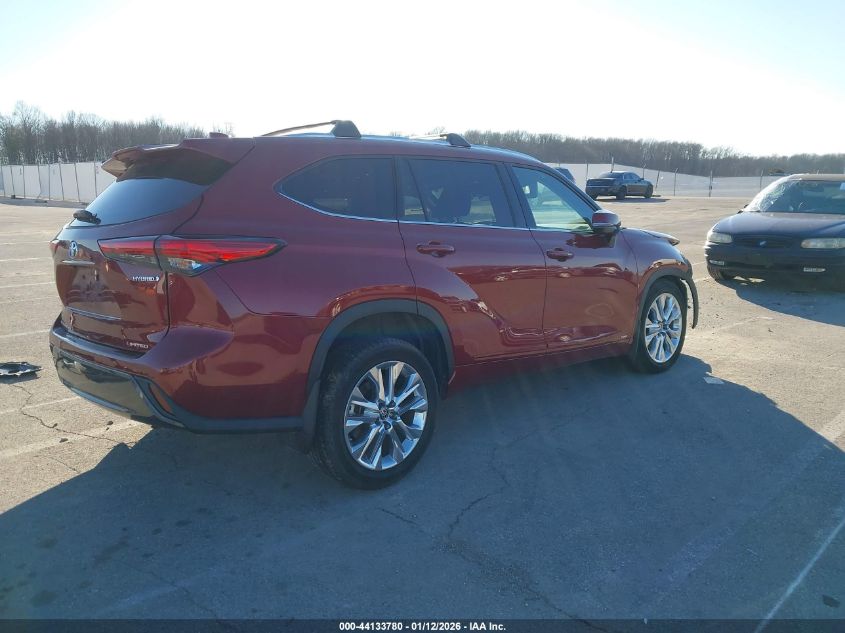 2022 Toyota Highlander Hybrid Limited