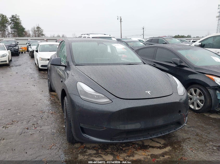 2024 Tesla Model Y Long Range Dual Motor All-Wheel Drive/Rwd