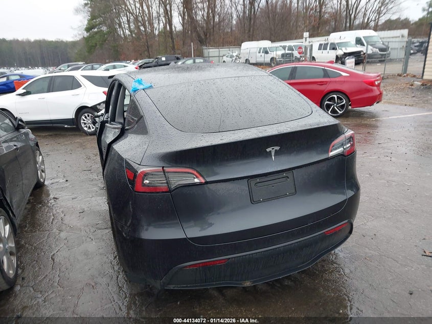 2024 Tesla Model Y Long Range Dual Motor All-Wheel Drive/Rwd