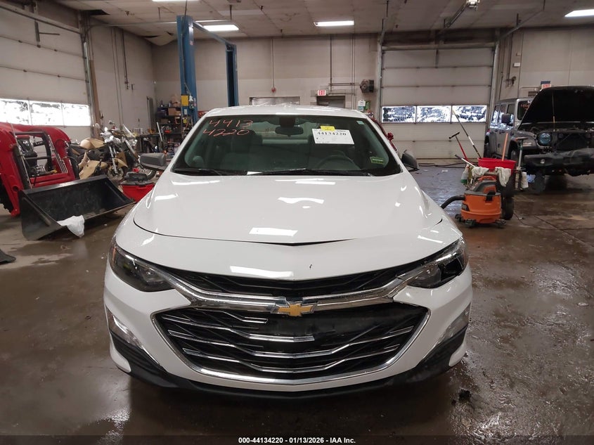 2019 Chevrolet Malibu 1Ls VIN: 1G1ZB5ST5KF130077 Lot: 44134220
