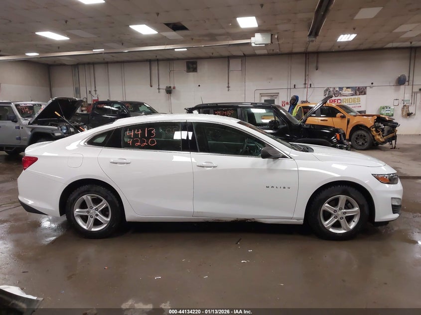 2019 Chevrolet Malibu 1Ls VIN: 1G1ZB5ST5KF130077 Lot: 44134220