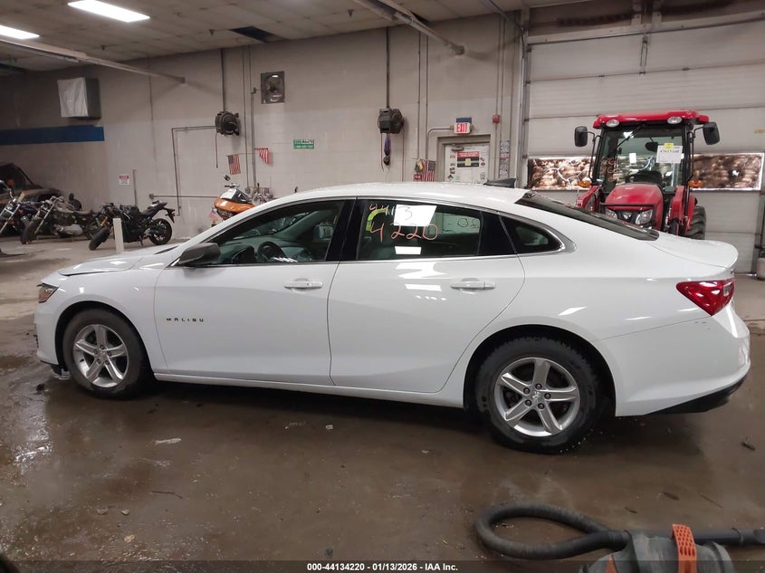 2019 Chevrolet Malibu 1Ls VIN: 1G1ZB5ST5KF130077 Lot: 44134220