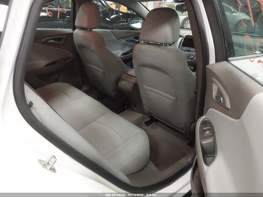 2019 Chevrolet Malibu 1Ls VIN: 1G1ZB5ST5KF130077 Lot: 44134220