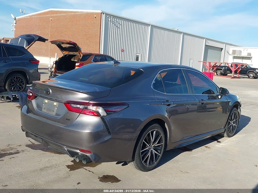 2022 Toyota Camry Se