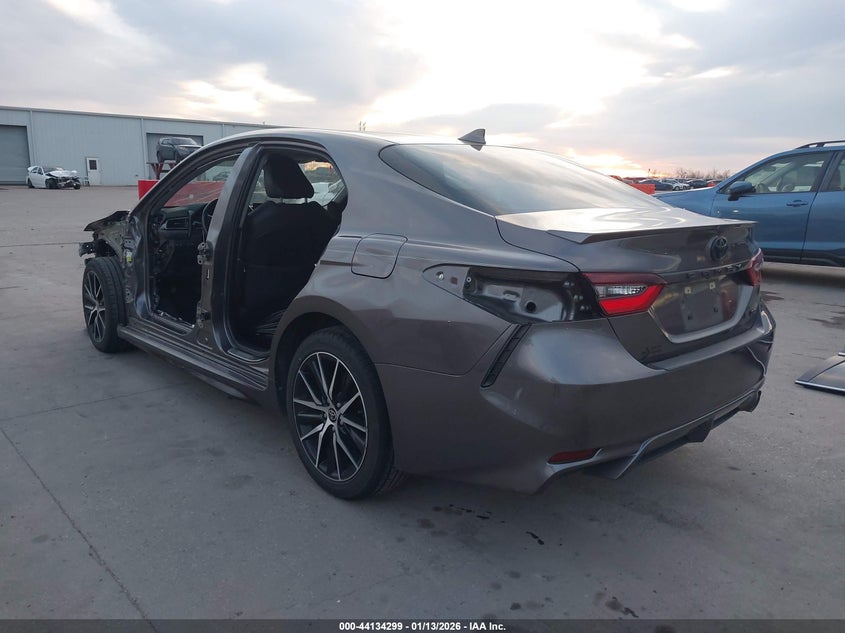 2022 Toyota Camry Se