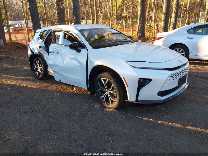 JTDACAAJ0S3003104 TOYOTA CROWN SIGNIA Photo 1