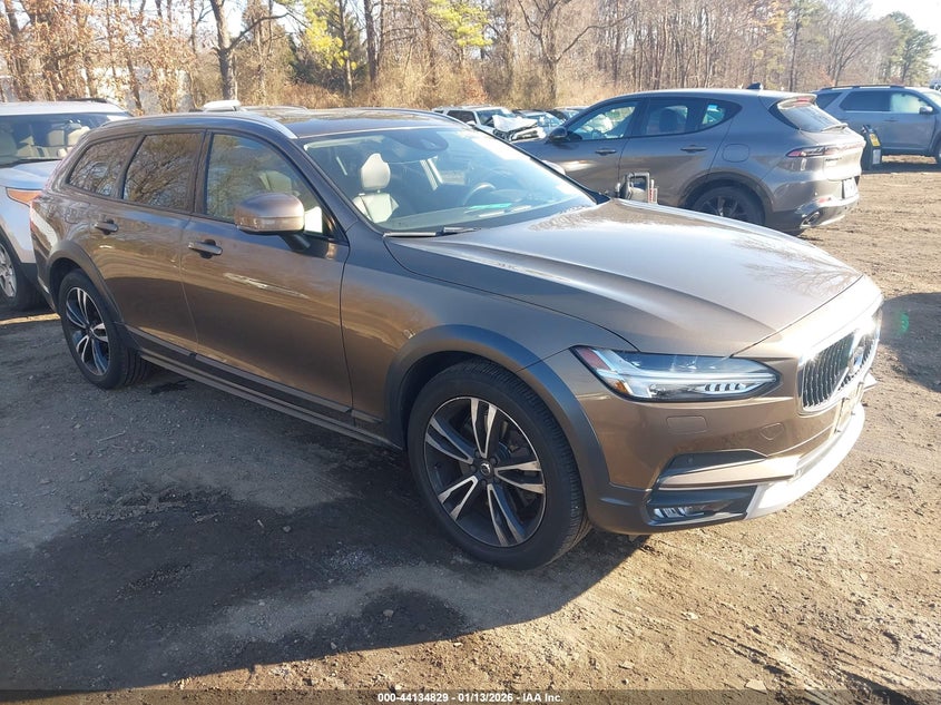 VOLVO V90 T5