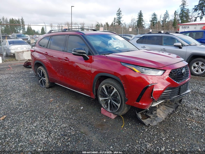 2022 Toyota Highlander Xse
