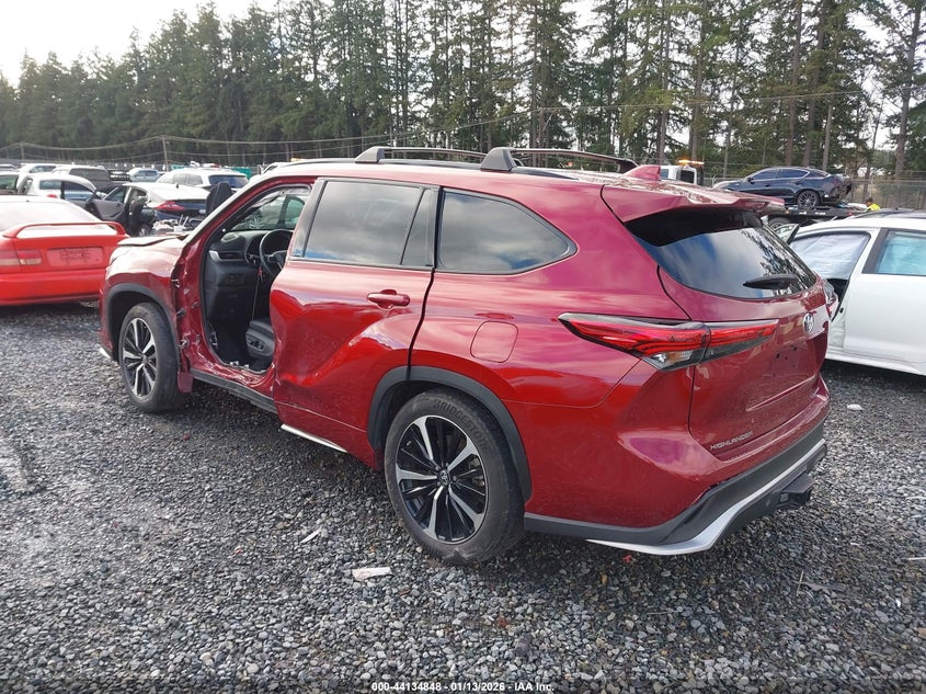 2022 Toyota Highlander Xse