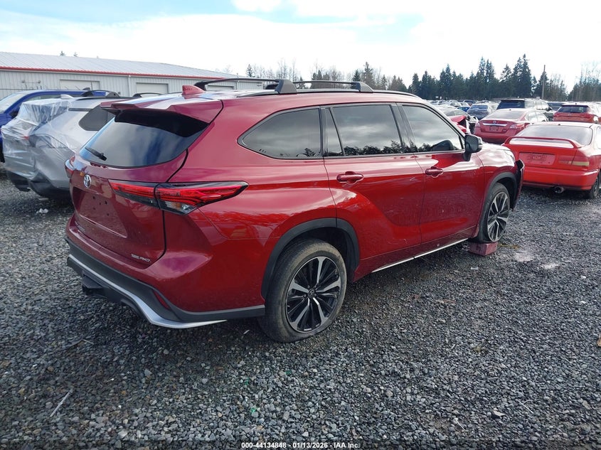 2022 Toyota Highlander Xse
