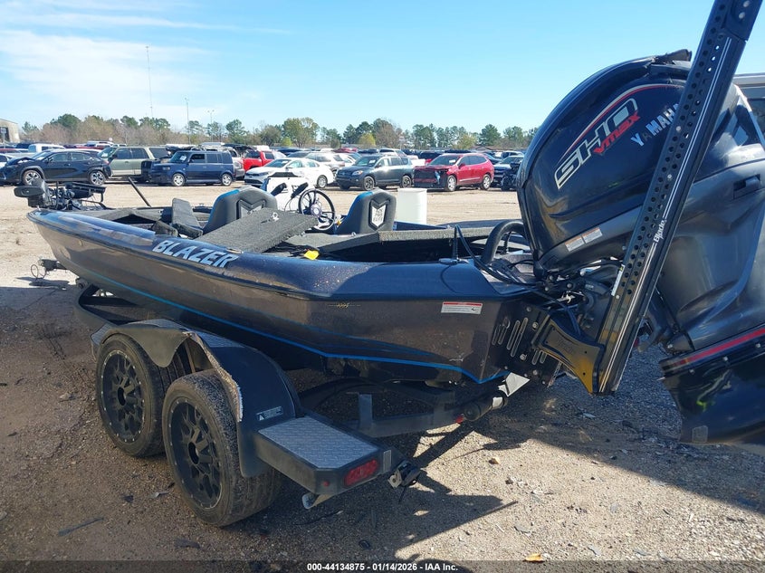 2024 BLAZER 625 PRO ELITE auction photo 3