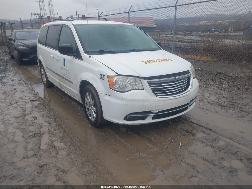 2014 Chrysler Town & Country Touring